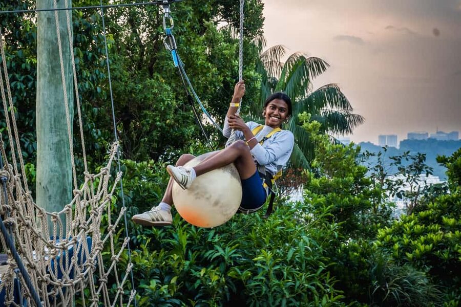 Singapore: Mega Adventure Zipline - The MegaZip from Imbiah Hill to Siloso Beach