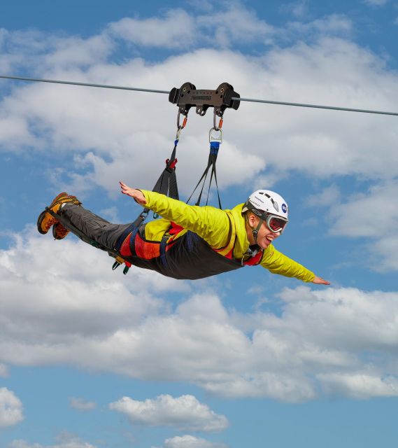 The Falcon : Superman ride with Mega Zipline Iceland - Getting fitted for a headfirst flight