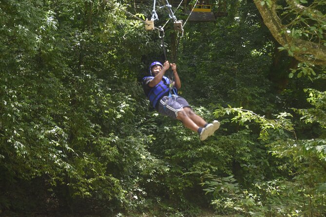 Tour to 7Waterfalls in Damajagua with Zip Line and Lunch Included - What happens when you arrive at the waterfalls