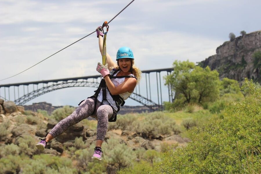 Twin Falls: Zip Line Tour - Reading the canyon from above