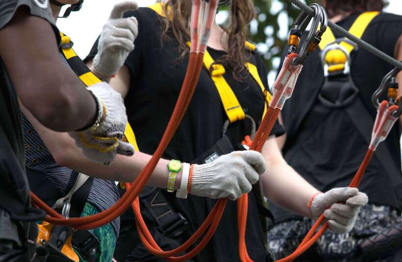 Vang Vieng: Half-Day Zip Lining with Cave Exploration Option - Adding Tham Nam None Cave