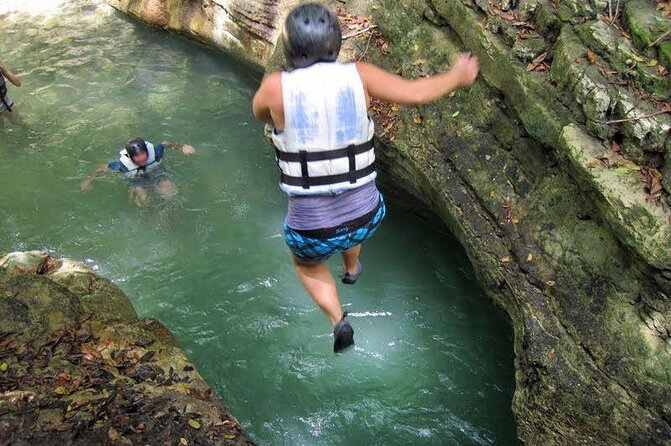 Zip line with 7 waterfall - Fruit, cigars, mamajuana, and gift shopping