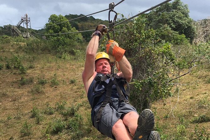 Zip line with 7 waterfall - The six-station zip line to waterfall 7