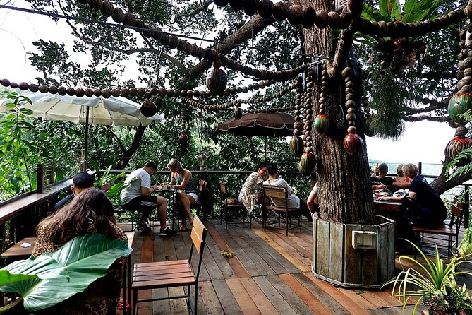 Zipline Ride on Koh Samui - The guides make the short ride work