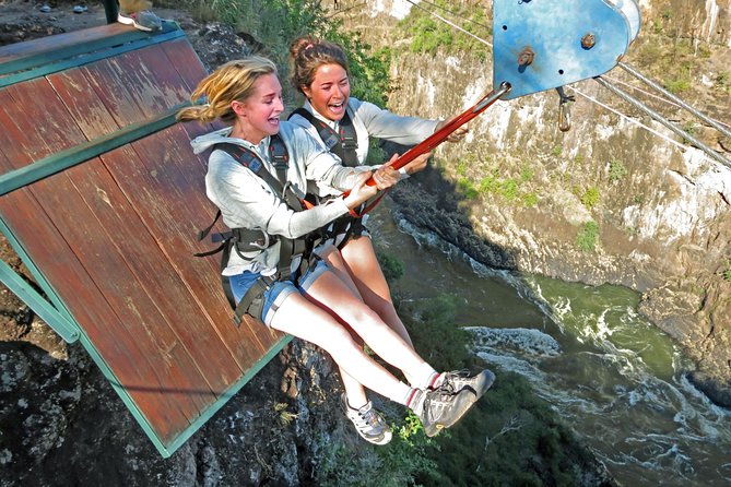 Zipline (Zimbabwe) - A short flight above the Batoka Gorge